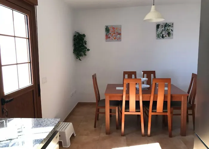 Leyre'S House - Terrace & Sun